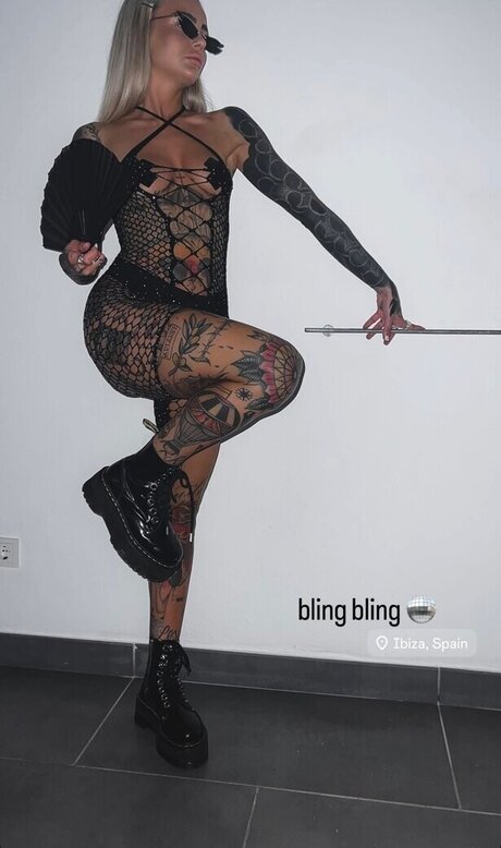 Carina mthrfckr top star pics