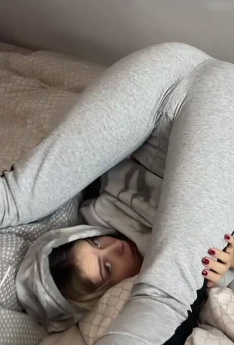 eyFreundin pornstar top pic