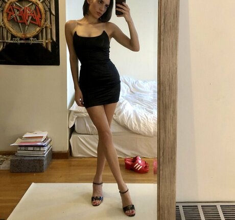 Anna Khachiyan nude model pics