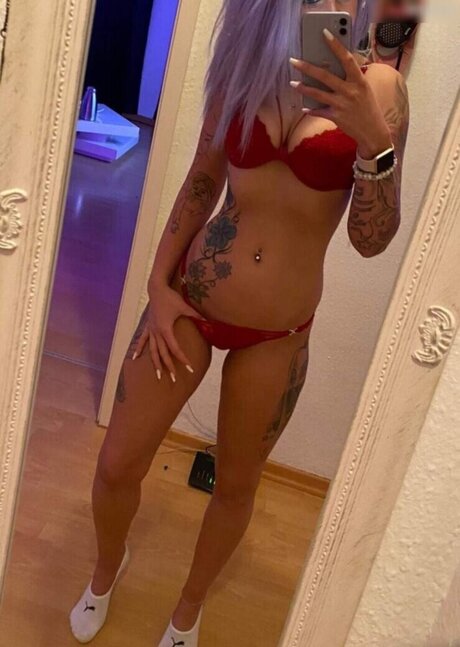 Jessi4you nude model images