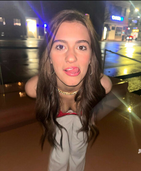 Raegan Owens perfect model img