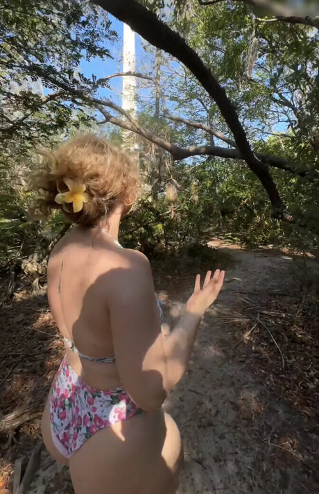 Sonny Loops pornstar exclusive picture