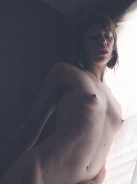 Opiette model pornographic pics