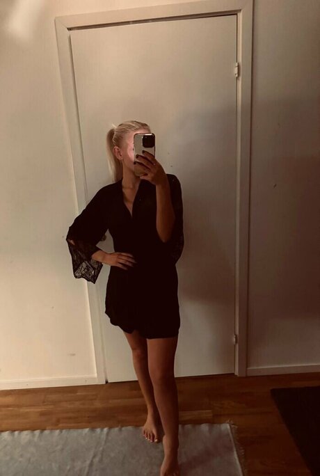Thea 876 star nude pics