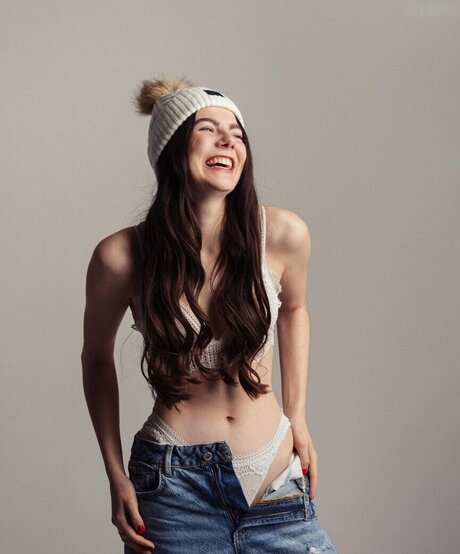 Klaudia Giez xxx model images