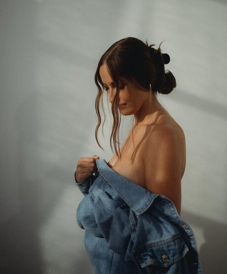 Kim F ngeling model top photos