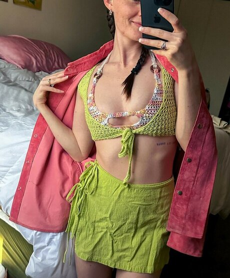 baileyyjanette nudes model images