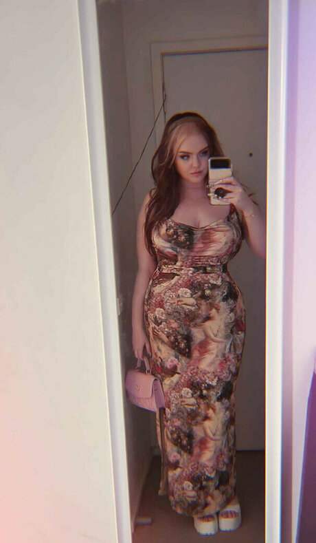 Elizabethdangerx best model picture