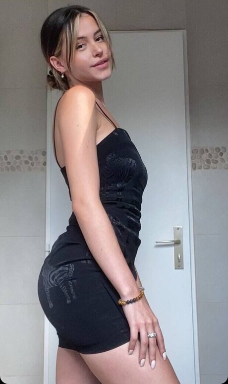 L a Elui pornstar beautiful galleries