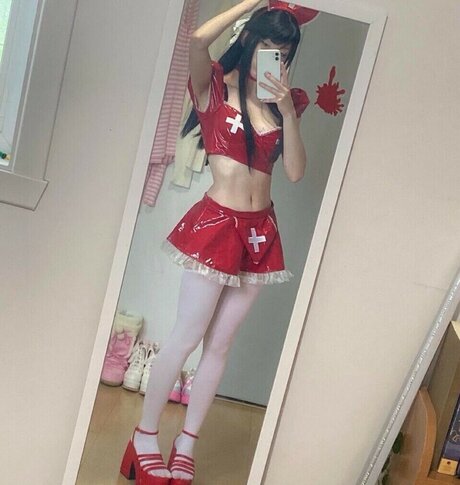 Moeponz model top pics