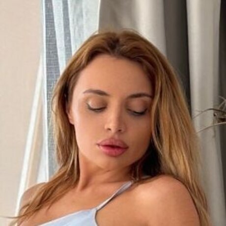 Lena Summer pornstar adult pic