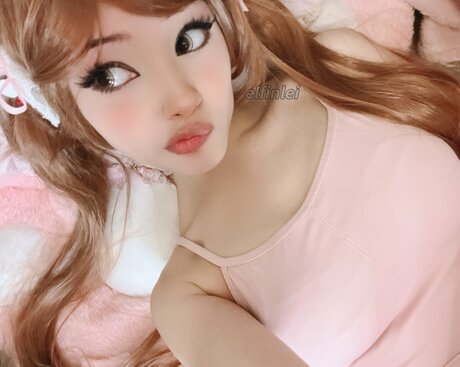 elfinlei sexy pornstar image