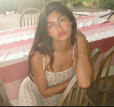 Meeya Dugied exclusive star gallery