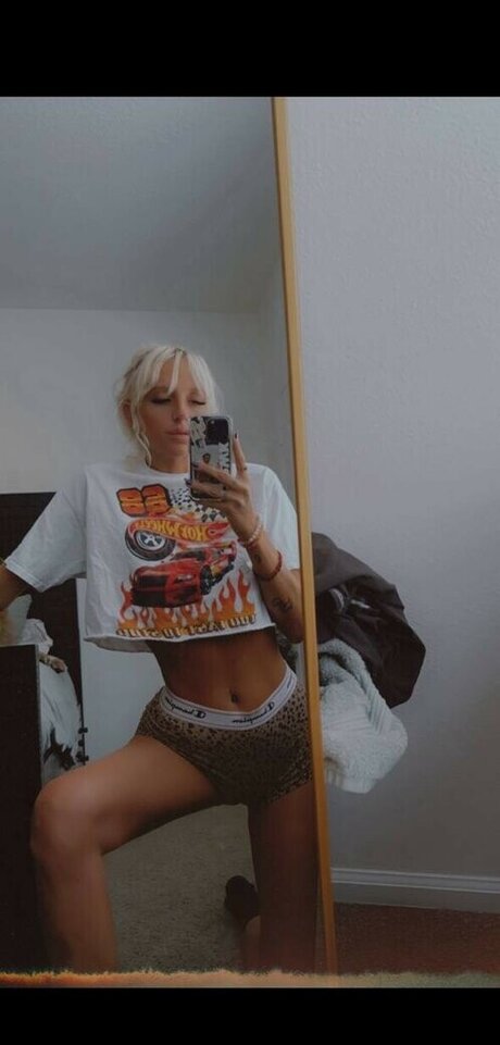 Katycarnegie pornstar exclusive photos