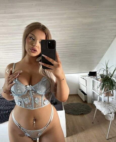 Kyliesweetie best model galleries