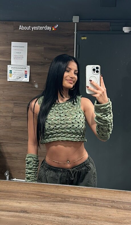 Ivana Santacruz pornstar xxx image