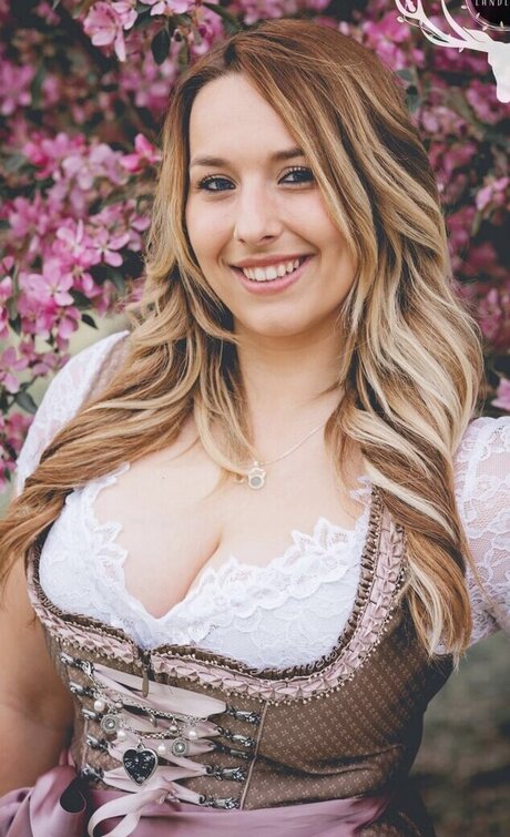 Alinas Landleben exclusive model pics