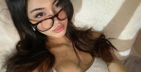 xeiyza nude actress pictures