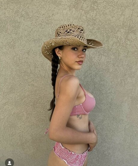 Megmuise hot model photo