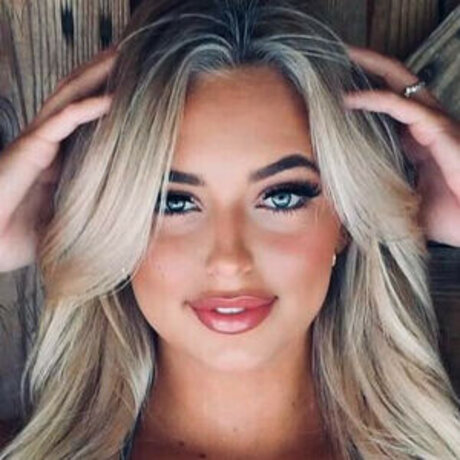 Kamryn Dockery hd star photo