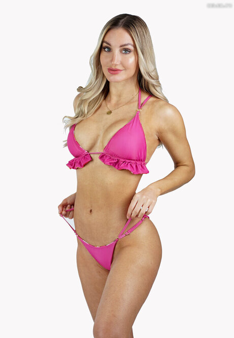 Julia Baessler pretty model image