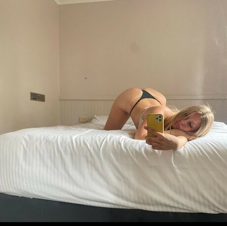 zoe etheredge xxx actress pic