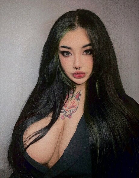 Sobaroll model xxx pictures