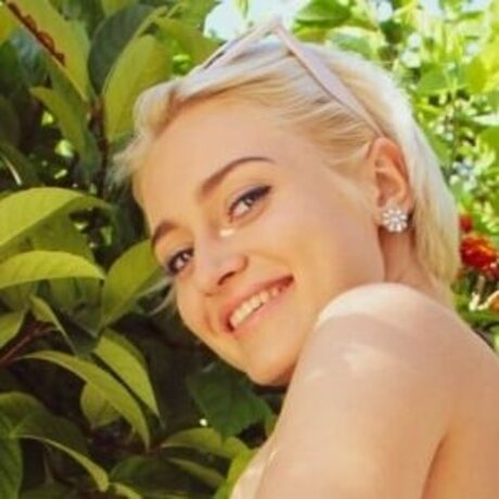 JooBeeLee Julia nude pornstar archive