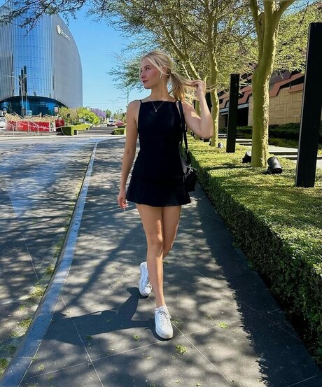 Juliet Small pornographic actress photo