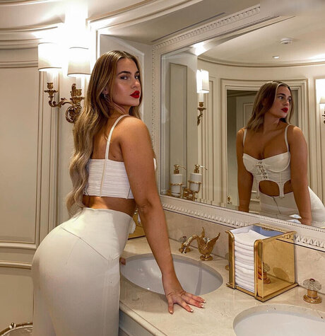 liv yah xxx actress image