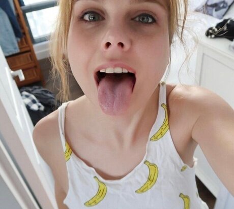 milf feet onlyfans pornographic photos