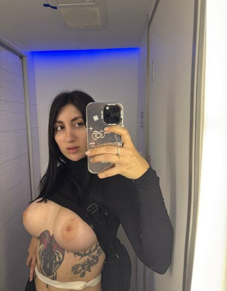 PetiteCute sexy pornstar photos
