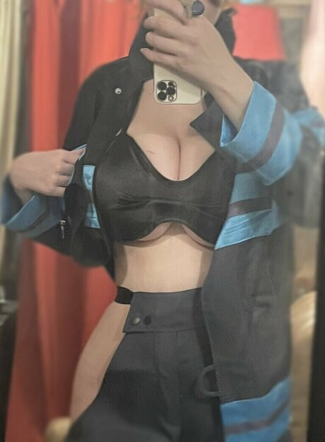 Lumineiia model exclusive pics