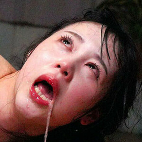Yuzu Shirakawa sexy pornstar img