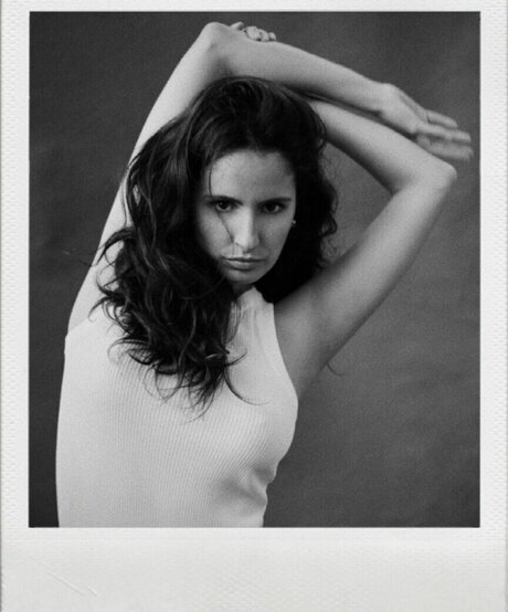 Amanda De Godoi perfect actress photos