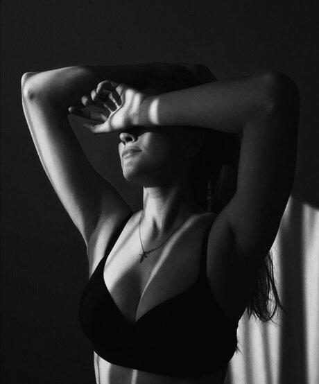 Yapishukino model nude archive