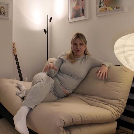 KellyMissesvlog star nude pictures