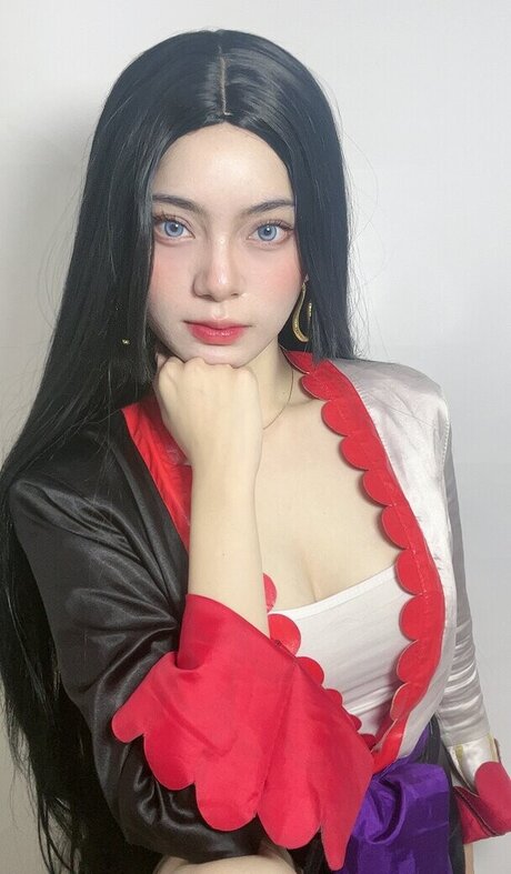 Niken Andalusi star sexy gallery