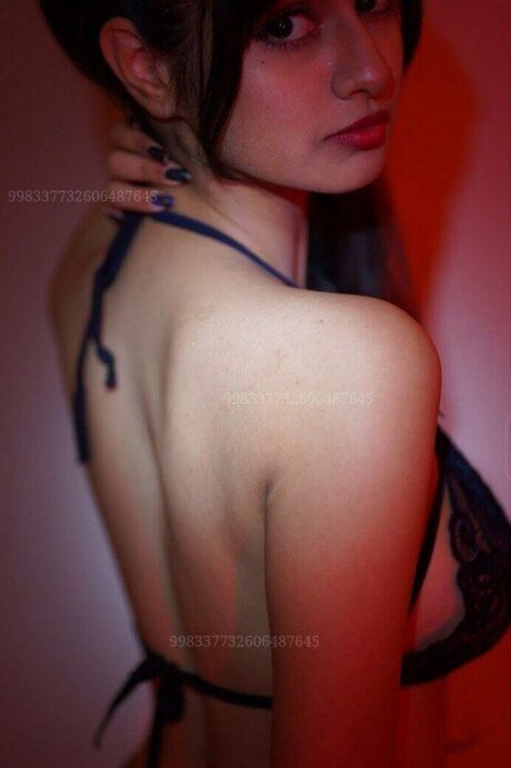 Aishwarya Harishankar star naked archive