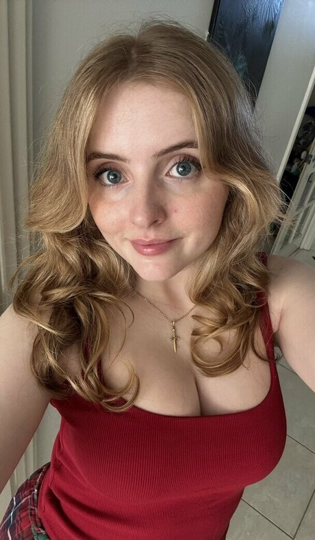 Krysttl pornstar adult picture