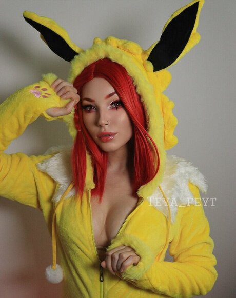 Teya feyt high quality model image