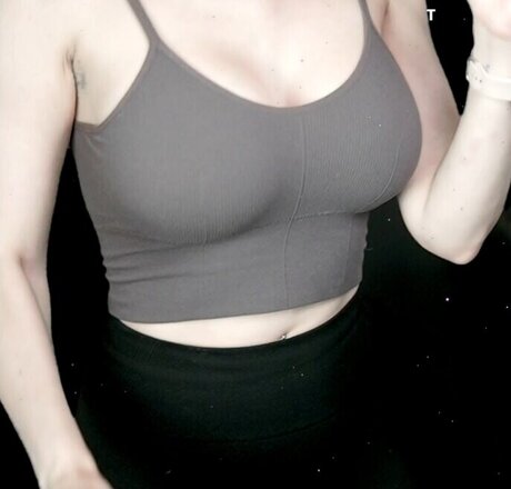 blonde yoga onlyfans art nude galleries