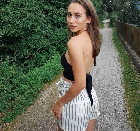 Paulina Wallner adult star gallery