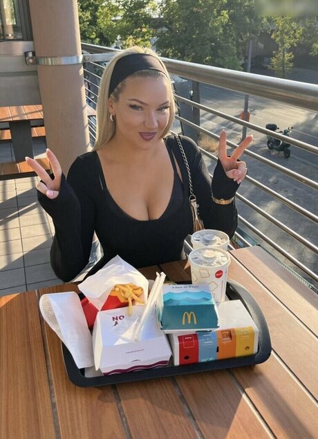 star onlyfans beautiful naked photo