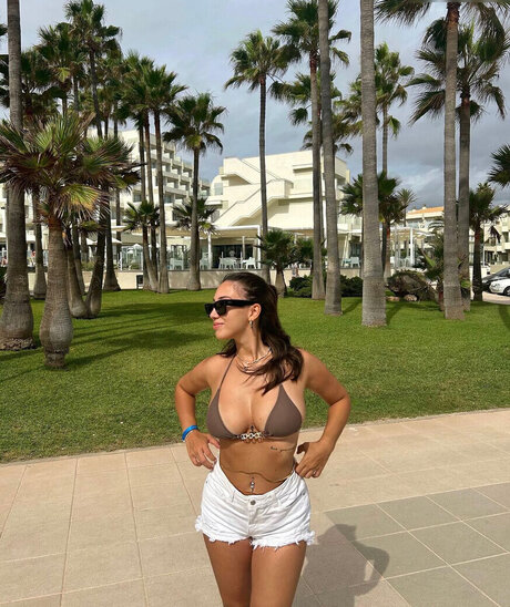 leonaankj high quality star picture