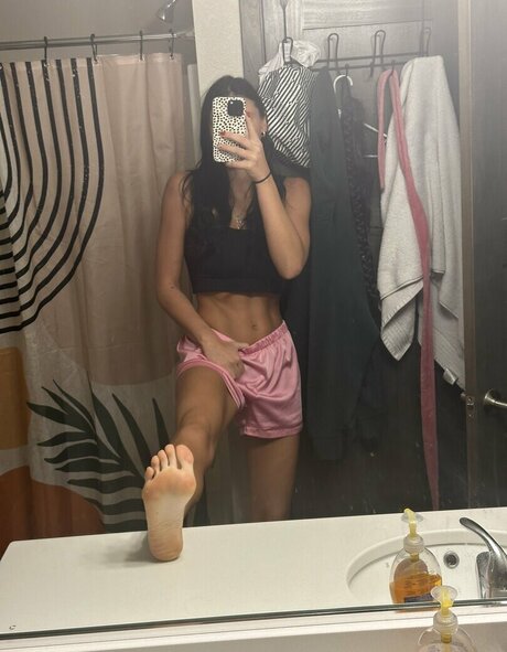 Kylie Mogen top star img