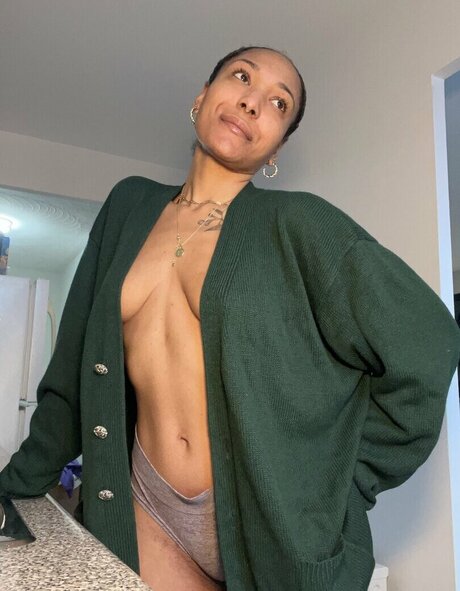 Leo London star hot pic