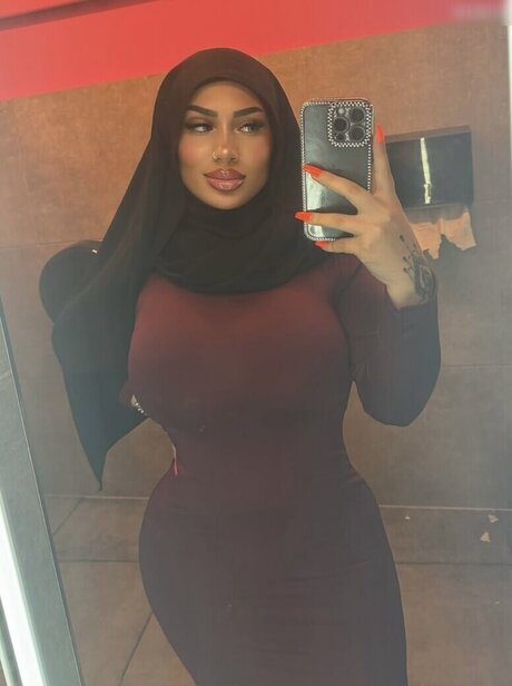 Abir zrk nude actress photo