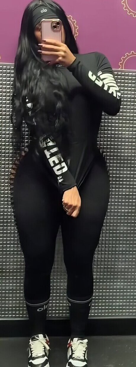 Yinett Baez model exclusive pics