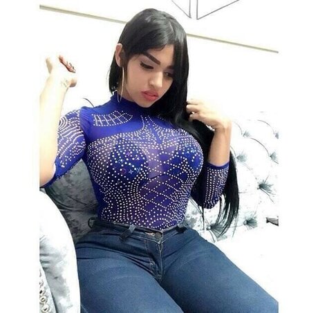Yinett Baez model hot picture